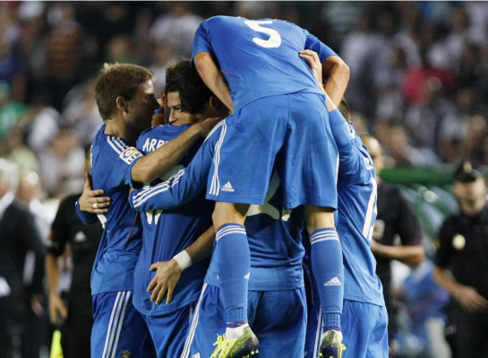 Cristiano Ronaldo da un triunfo polémico al Real Madrid en Elche