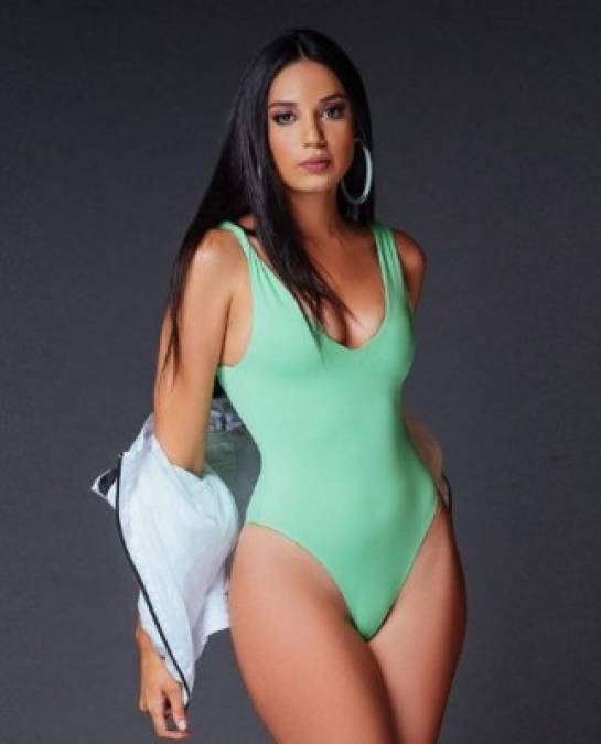 En las imágenes posteadas en las redes de la cuenta oficial del Miss Honduras Universo, las fotos de la olanchana están entre las que más likes y comentarios de apoyo recibieron.