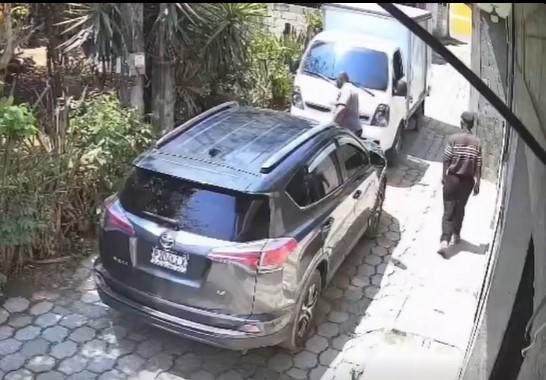 Lubin le pegó un cachazo a conductor y luego le descargaron un arma solo por una vía