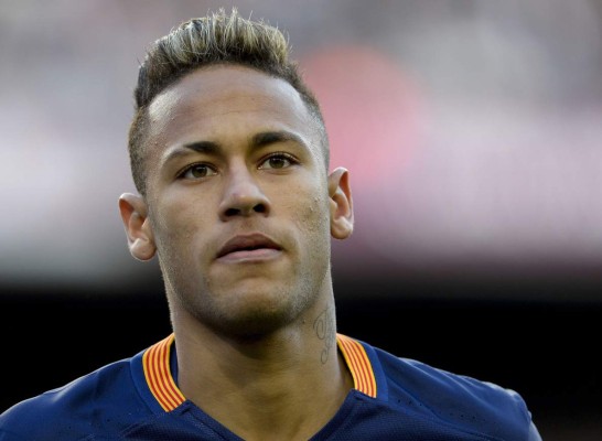 Fiscalía brasileña denuncia a Neymar por evasión de impuestos