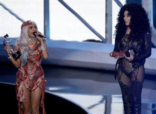 Lady Gaga arrasa en entrega de premios MTV