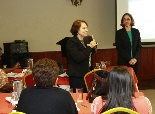 Médicos hondureños se capacitan sobre manejo de pacientes con chikungunya