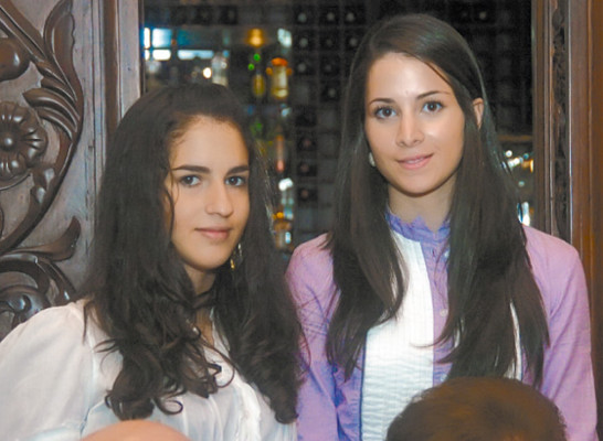 Celebran bodas de platino