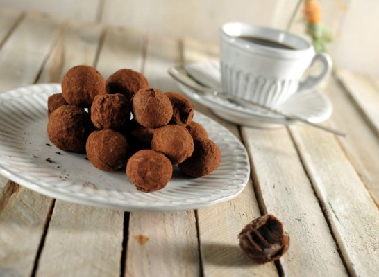 Aprenda a elaborar trufas de chocolate