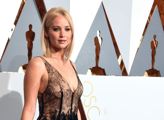 Jennifer Lawrence ya no quiere fotos con sus fans