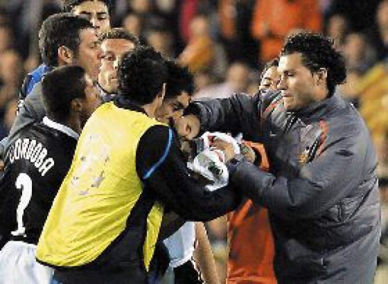 Siete meses de castigo para Navarro