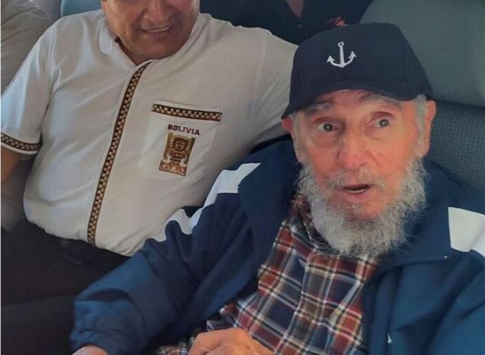 Congreso de Honduras aprueba reconocimiento a Fidel Castro