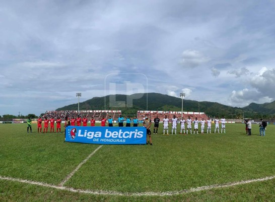 Olimpia inicia la defensa del título goleando a la Real Sociedad en Tocoa