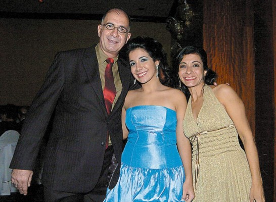 Aisha Kafati celebra edad de los ensueños