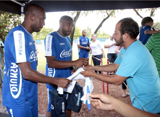 En Fort Lauderdale ya ondea la bandera de la esperanza de Honduras