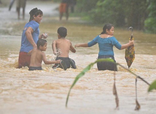 Temporal revive el fantasma del Mitch en aldeas de Santa Rosa de Aguán