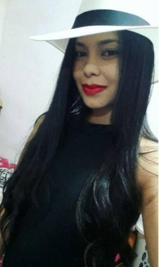 Sicarios matan por error a una joven, las balas eran para su novio