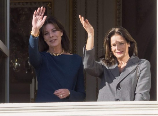 Mónaco presenta a sus príncipes mellizos