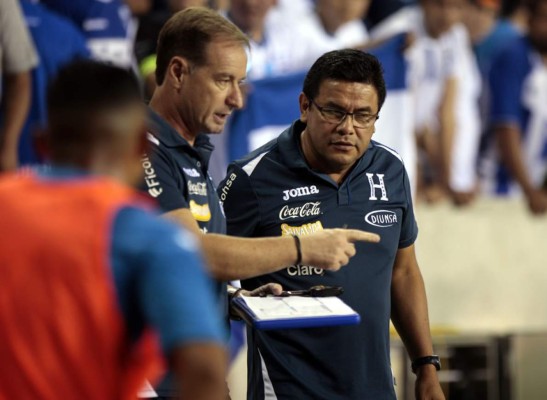 Carlos Gutiérrez: 'Estamos con la mente puesta en el 15 de junio ante Francia”