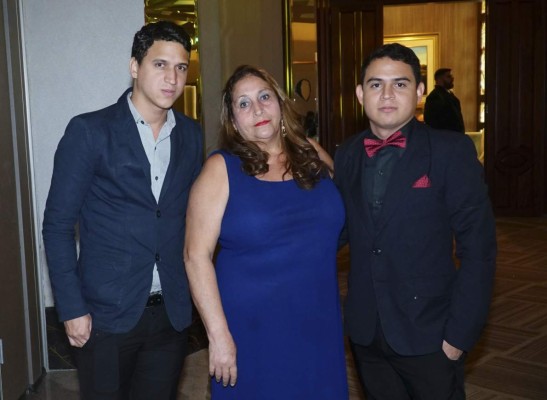 Brindis por el nuevo matrimonio