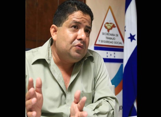 Miles de sampedranos son contratados en temporada navideña