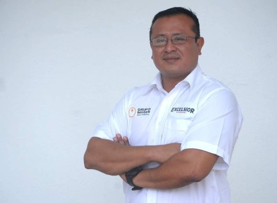 Asesinan a periodista mexicano en frontera con EEUU