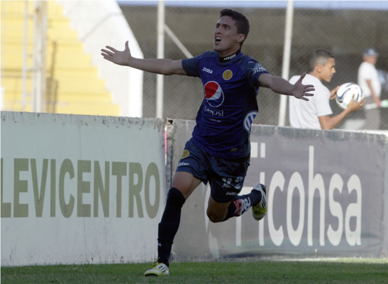 Motagua alza vuelo en el Nacional