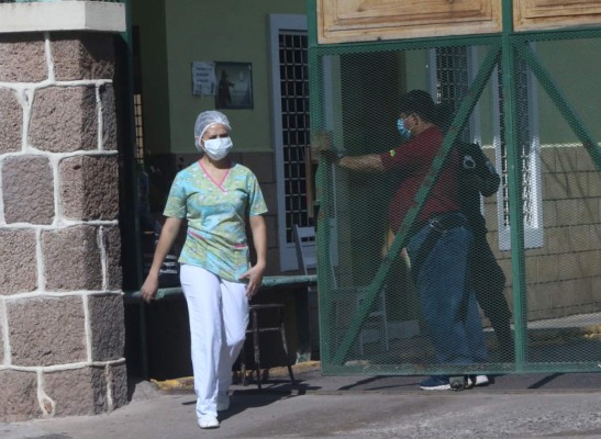 Médicos preocupados por 'falsa calma' de casos de COVID-19 en Tegucigalpa