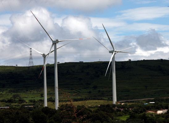 Enee renegociará 'contratos mercantes” con las térmicas