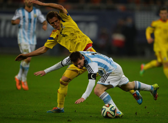 Argentina no pudo contra Rumanía y dejó dudas