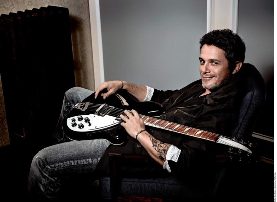 Alejandro Sanz lanza su nuevo disco de estudio