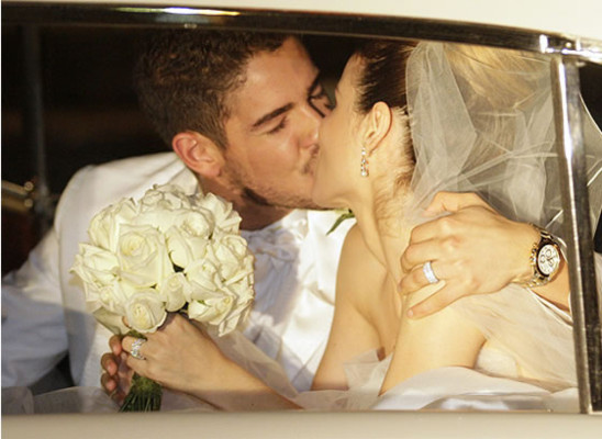 Pato se casa con actriz brasileña Stephany Brito