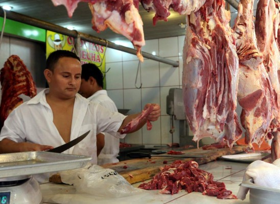 Precios de la carne de res bajan entre L1.00 y L2.00