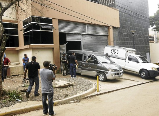 Inteligencia investiga asesinato del empresario Alex Berríos y su familia