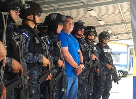 Apelación para frenar extradición de policía ligado a los Valle