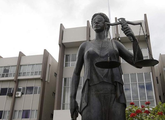 Suspenden audiencia inicial por caso Astropharma