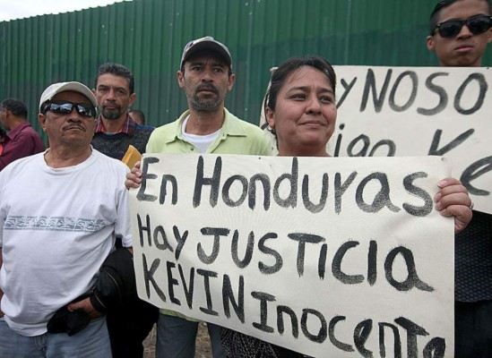 Honduras: Exigen liberación de universitario