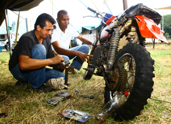 Dejó las playas por el circo