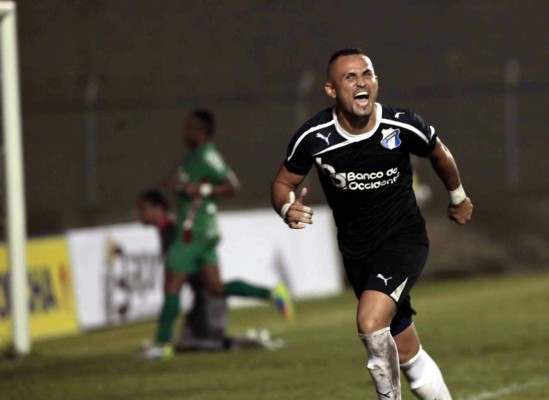 Marathón salió vivo de El Progreso ante el Honduras