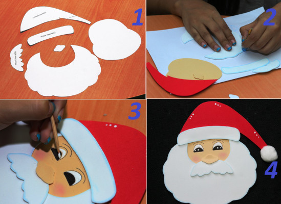 Una puerta al estilo navideño