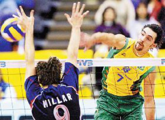 Brasil en fuerte defensa del título