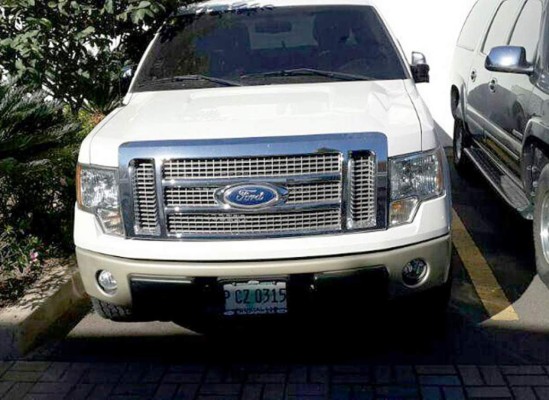 Aseguran más propiedades y vehículos a exdirector del IHSS, Mario Zelaya