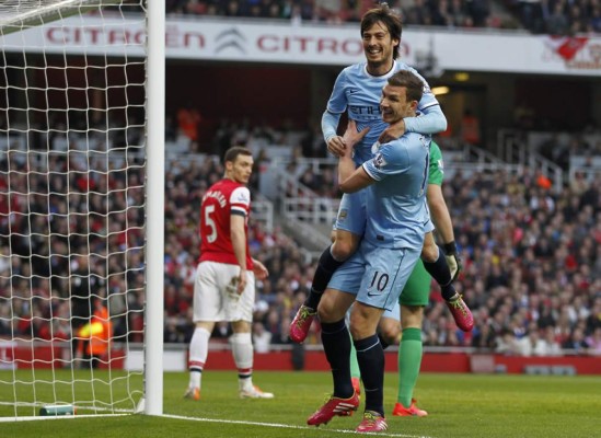 Arsenal frustra el intento del Manchester City de ser líder