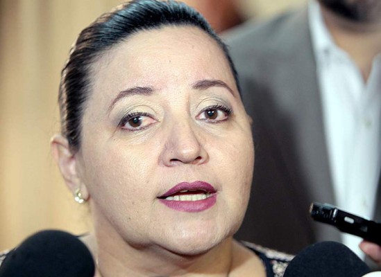 Desde enero no les pagan a empleados del Mario Rivas