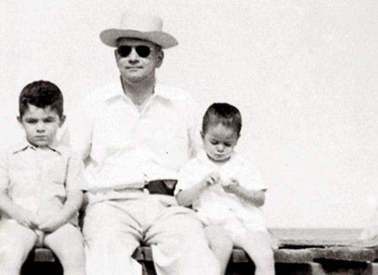 ¡El señor de la televisión! Las fotos más privadas de Salvador Nasralla en su juventud