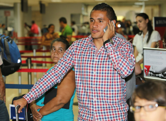 El West Ham confirma que no fichará a Roger Rojas