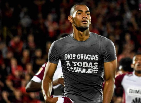 ¡No lo dejan en paz! Sancionan nuevamente a Bengtson en Costa Rica