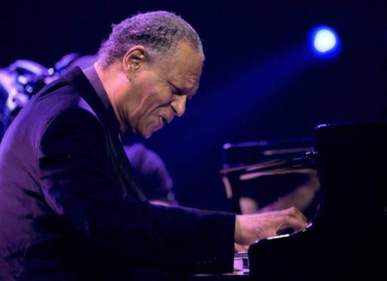 Muere el emblemático pianista de jazz McCoy Tyner, del cuarteto de Coltrane