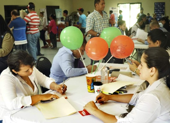 El 60% de desempleados encuentran trabajo en ferias de reclutamiento