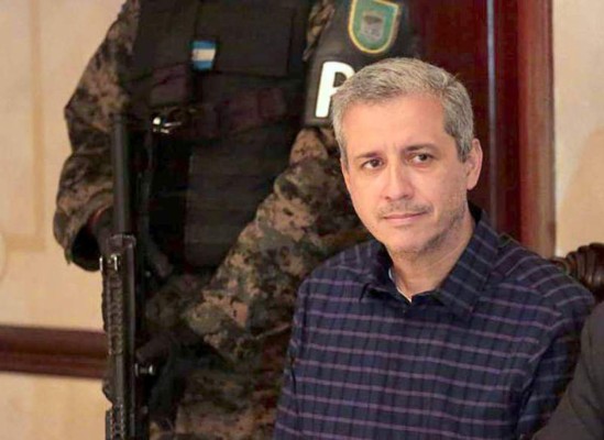 Acusan a Mario Zelaya de almacenar armas de guerra