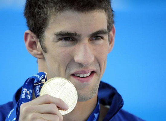 Phelps, oro y récord mundial