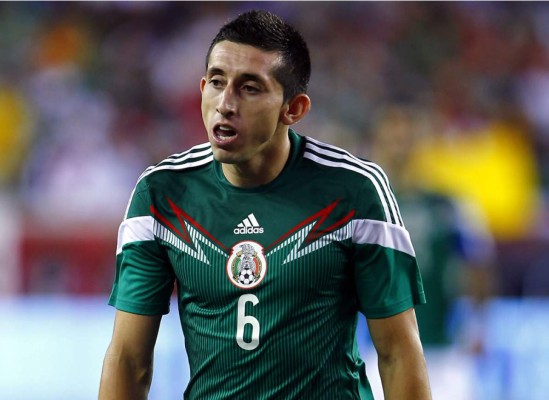 Mexicano Herrera entre el 11 ideal de la Fifa en Brasil 2014