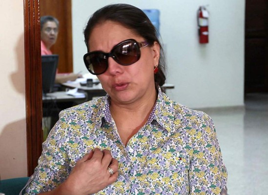 Libran orden de captura contra madre de expalillona Ilsa Vanesa Molina