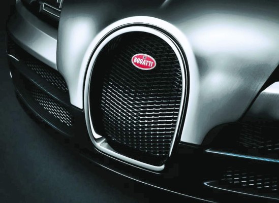 La última versión del automóvil Ettore Bugatti