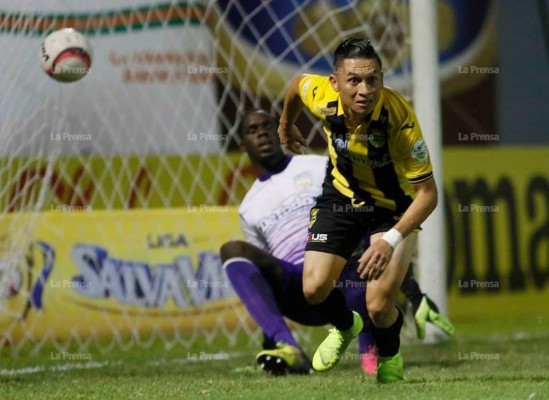 Real España doblega al Real de Minas y lo hunde en el descenso